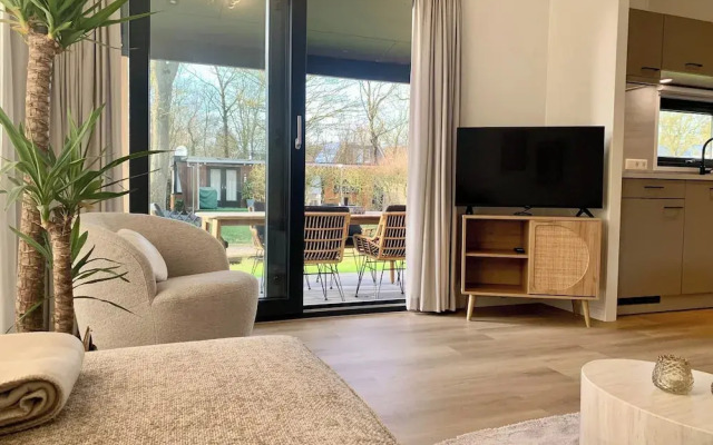 Chalet in Sint Maartenszee Near Sandy Beach