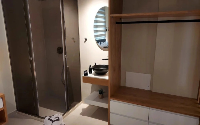 Elea Suites Adelianos Kampos