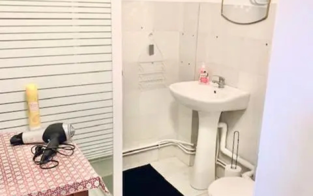 Maison 2 Chambres - Lille - 4 Pers - 300m Metro (Adults Only)