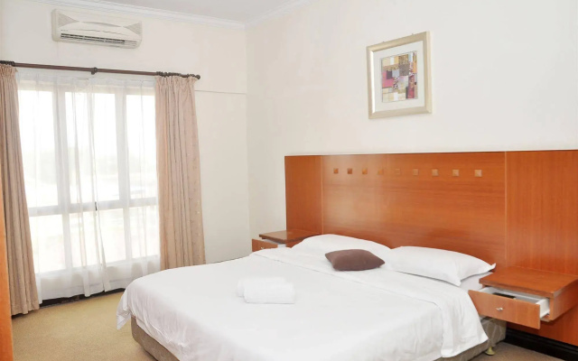 Marina Court Resort Condominium
