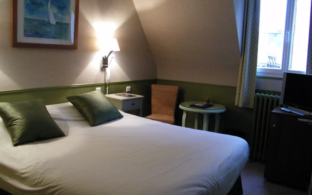 Hotel Ajoncs Dor