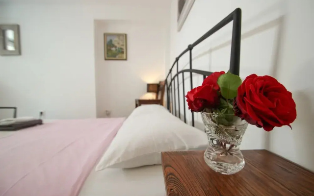 Carla Guest House