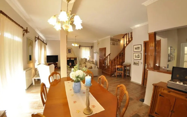 Villa Tango
