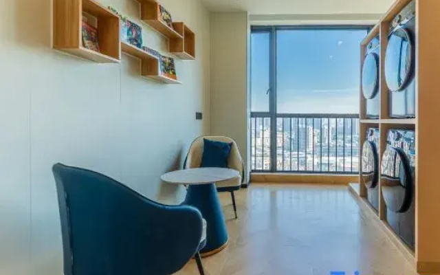 Lihui Hotel (Foshan Lishui Town Shachong)