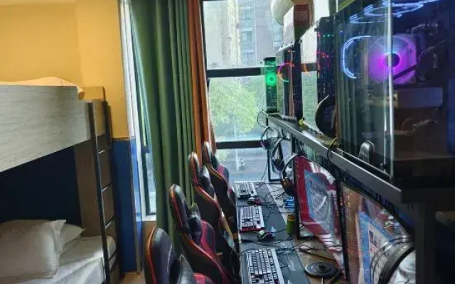 Yuexin Hostel