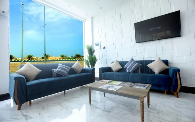 Golden Crown Hotel Al Seeb Muscat