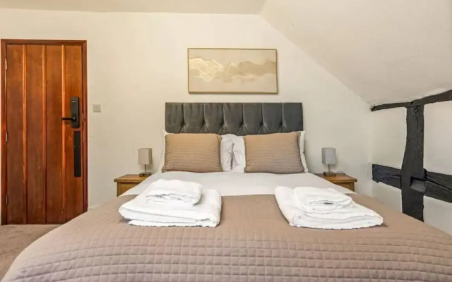 The George Inn Hotel Rooms - Room 5