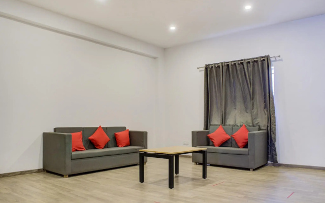 OYO 385 TownHouse Navya International Ramamurthy Nagar