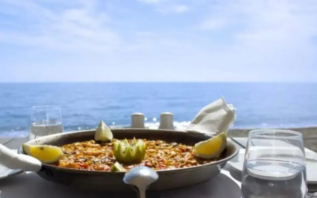 MI CAPRICHO 172 Beachfront Apartment