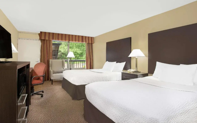 Days Inn - Asheville Mall