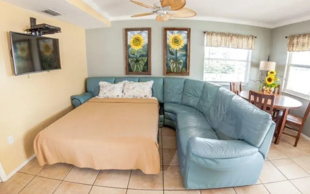 Suntan Terrace