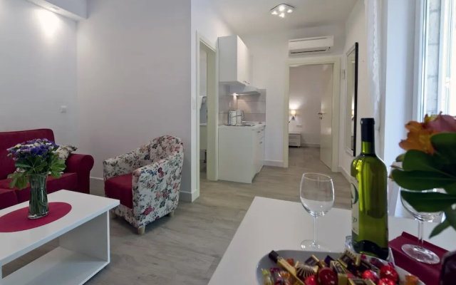 Ida Apartments