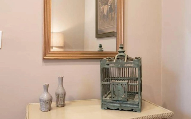 Newly Renovated Parkside Apt