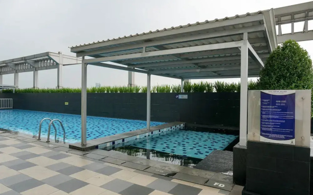 2BR Cosmo Terrace Apartment next to Thamrin City