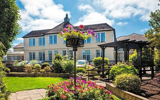 The Glencarn Hotel