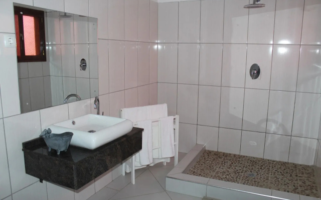 Sommerschield Guest House & Restaurant