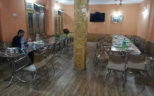 Royal City Hotel & Restaurant
