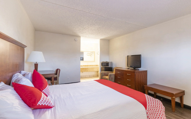 Oyo Hotel San Antonio Lackland AFB/Seaworld Hwy 90 W