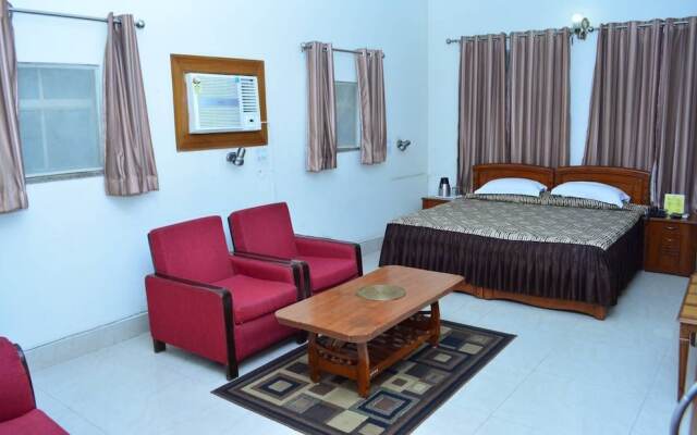 Отель Blue Triangle Family Hostel Индия, Нью-Дели - отзывы, цены и фото номеров - забронировать отель Blue Triangle Family Hostel онлайн комната для гостей