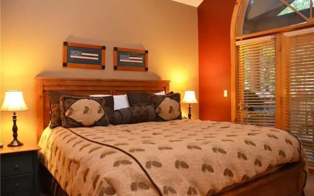 Elk Ridge Townhomes Unit 422 by RedAwning