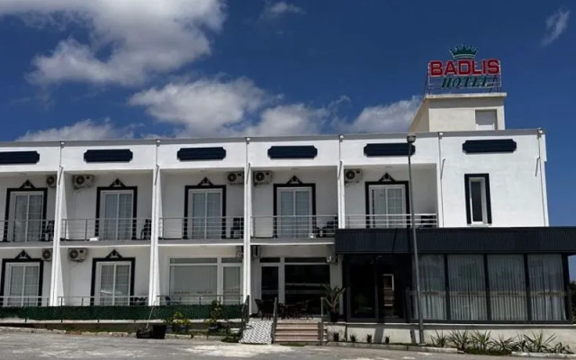 Badlis Hotel