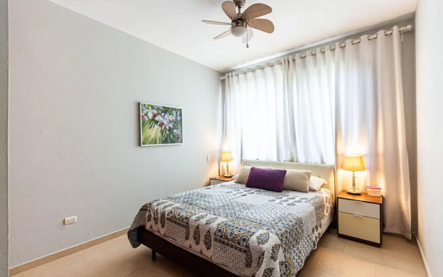 Infiniti Blu, Family Suite, Private Beach!