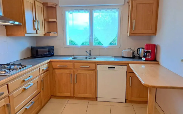 Holiday Home in Hanvec for 5