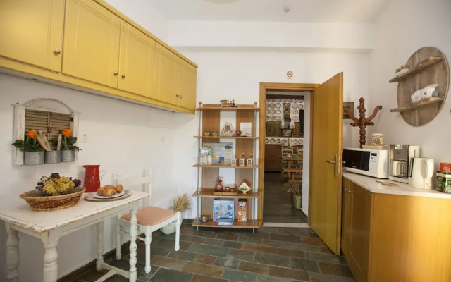 Arch Villa