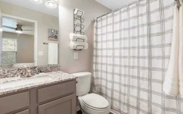 Rockwall Duo - Cottage + Lodge Combo