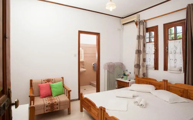 Paradeisos Double Room 1