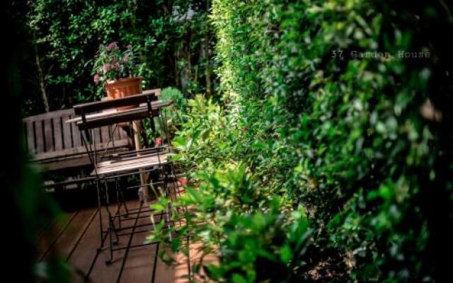 Отель OYO 812 Nature House Бангкок вид на фасад