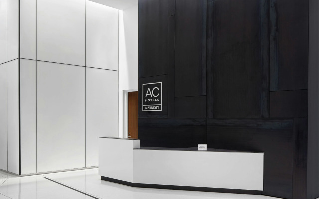 AC Hotel by Marriott Orlando Downtown