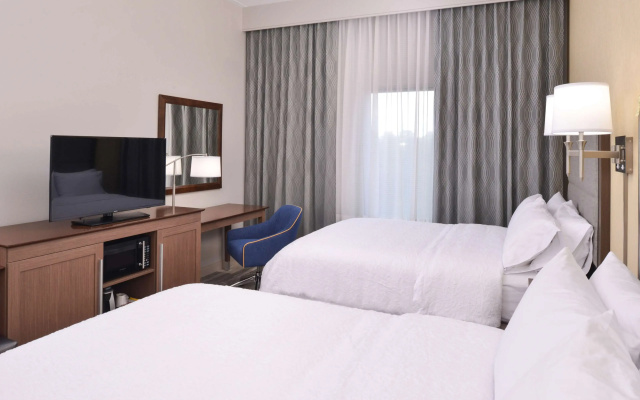 Hampton Inn & Suites Cincinnati-Mason