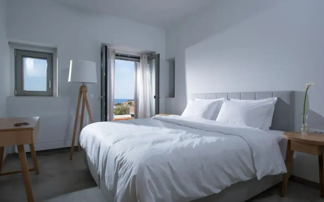 Seafront Luxury in Crete With Private Pool & Sauna