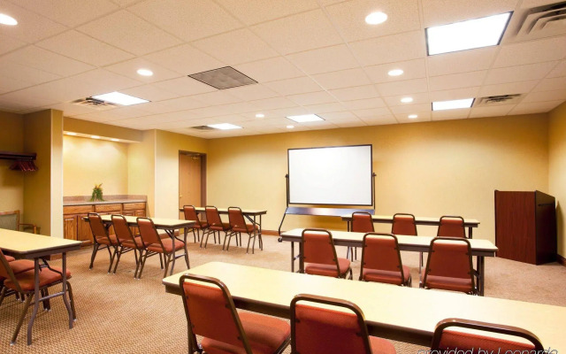 Holiday Inn Express & Suites Mattoon by IHG