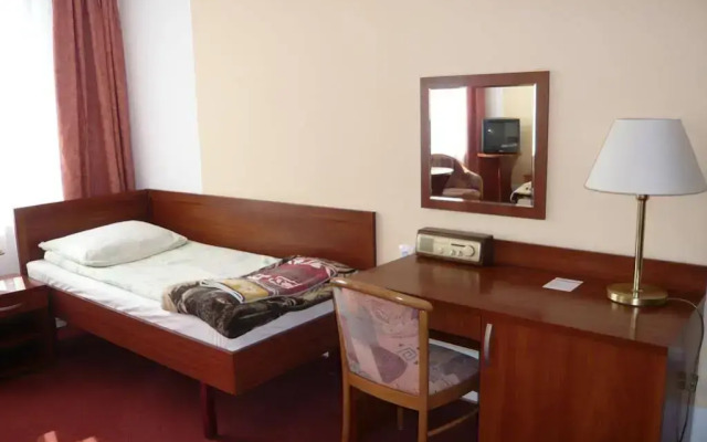 Hotel Płonia