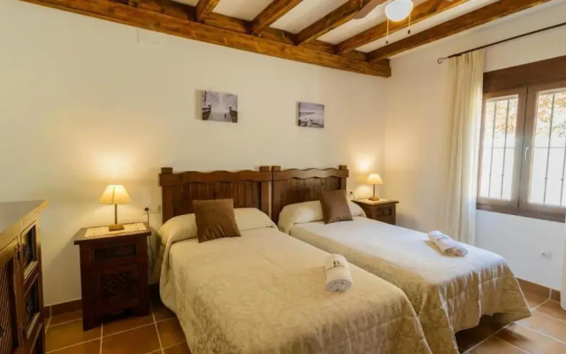 Casa Finca del Roble Antequera - La Higuera by Ruralidays