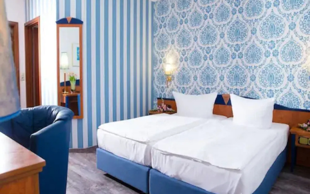 Отель Pension Weinberg Gustrow