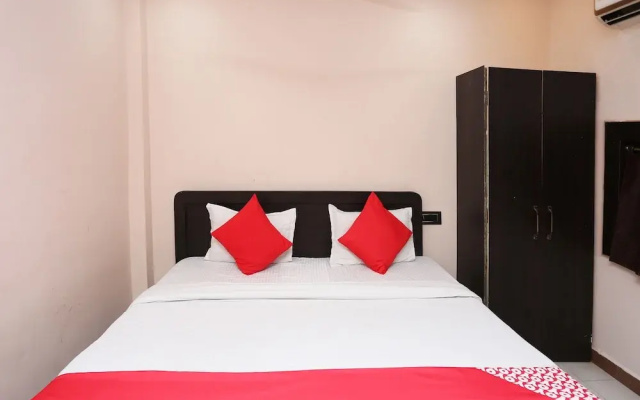 OYO 40079 The paradise Hotel