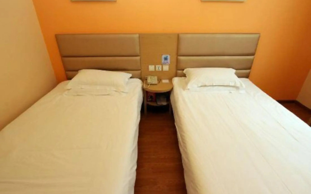 Motel （Tongji Hospital Qingnian Road Subway Station Shop）