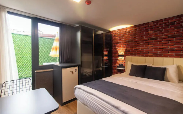 Nomad Hub Istanbul Suit