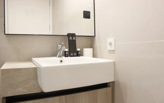 Gorgeous 1Br Apartment At Landmark Residence Near 23 Paskal