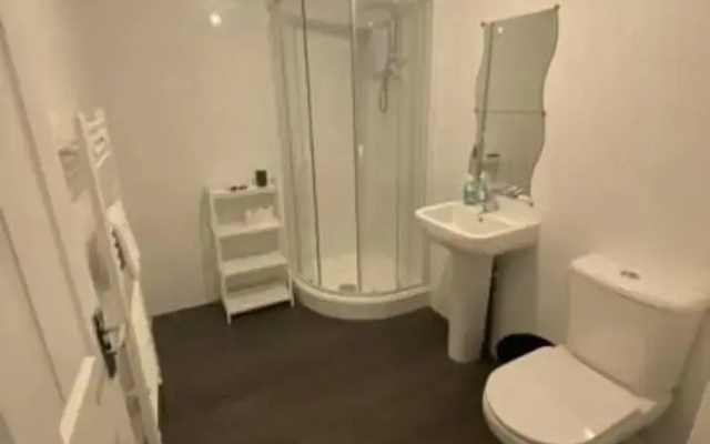 2 Bedroom Apt Leamington Spa