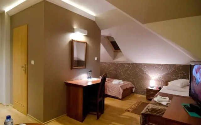 Hotelik Gościniec Pod Sosnami Drzonków