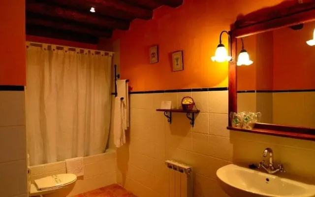 Caserón De La Fuente