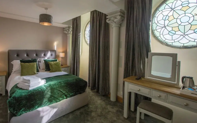 St Nicholas Boutique Hotel