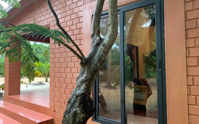 Natura luxury red house