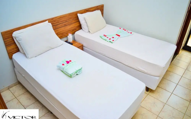 Victor Hotel