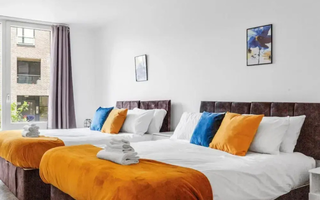 Modern 2-bed Apartment in Stratford