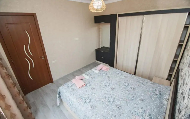 Apartament Bagrationi 200